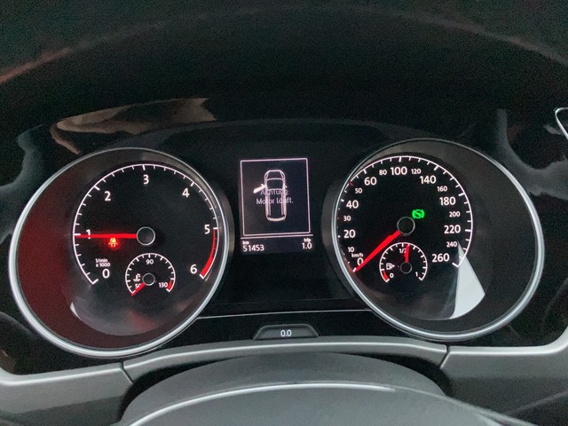 VW - Touran 2.0 TDI DSG Comfortline AHK CAM NAVI STHZG_15 VW - Touran 2.0 TDI DSG Comfortline AHK CAM NAVI STHZG_15