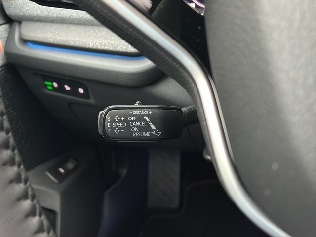 Skoda - Octavia Combi 2.0 TDI DSG Selection Head-Up+Virtual+Navi_10