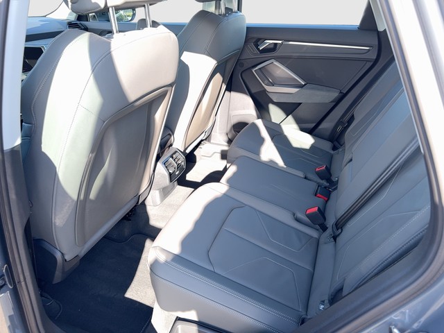 Audi - Q3 35TFSI S-tronic advanced LED+ACC+NAVI+_3