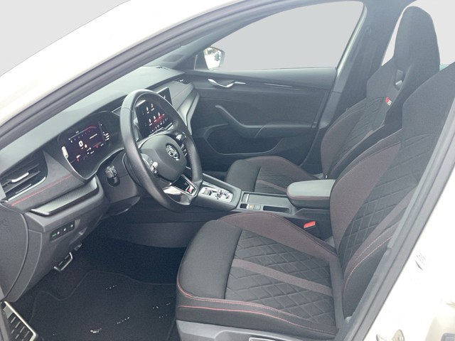 Skoda - Octavia Combi 2.0 TDI DSG 4x4 RS AHK_11