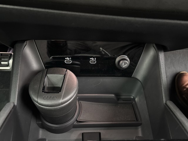 Audi - Q6 Sportback e-tron quattro S-line AHK NAVI PANO_17